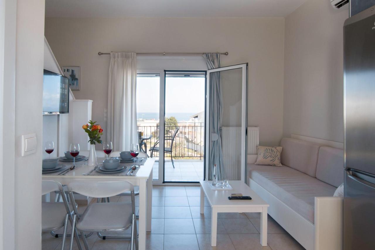 Like Home Agia Marina  Exterior photo
